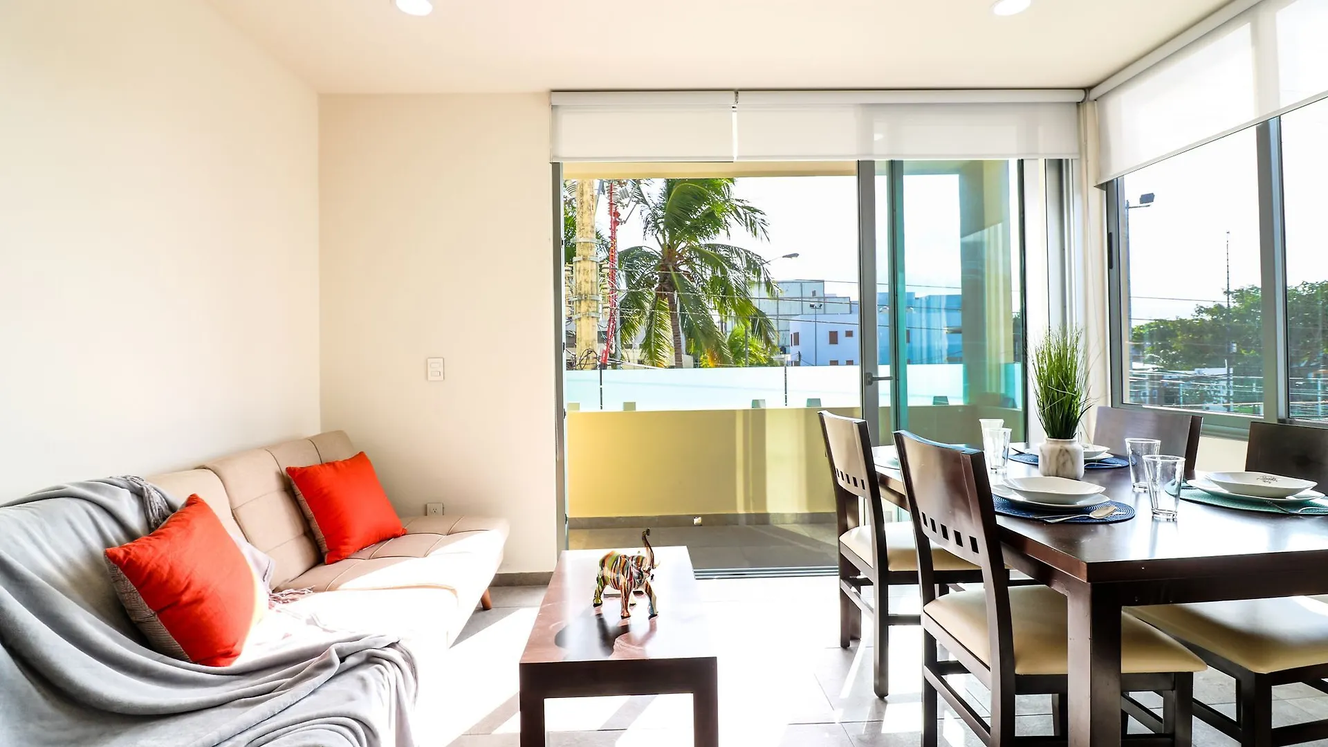 Hotel The Furlough Fur201 Playa del Carmen
